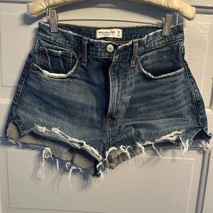 Abercrombie & Fitch Curve Love High Rise Mom Short